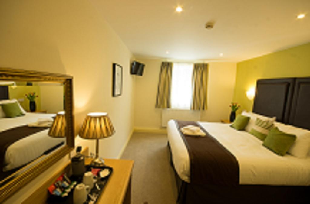 Wakefield Limes Lodge מראה חיצוני תמונה